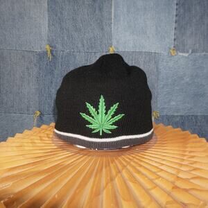 OSFA - Vintage / Y2K  "Tree" Leaf Jesse Pinkman Style Beanie